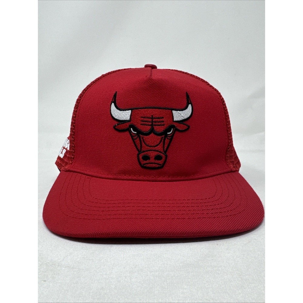 Pro Standard Chicago Bulls Red Mesh Snapback Hat Officially Licensed NBA